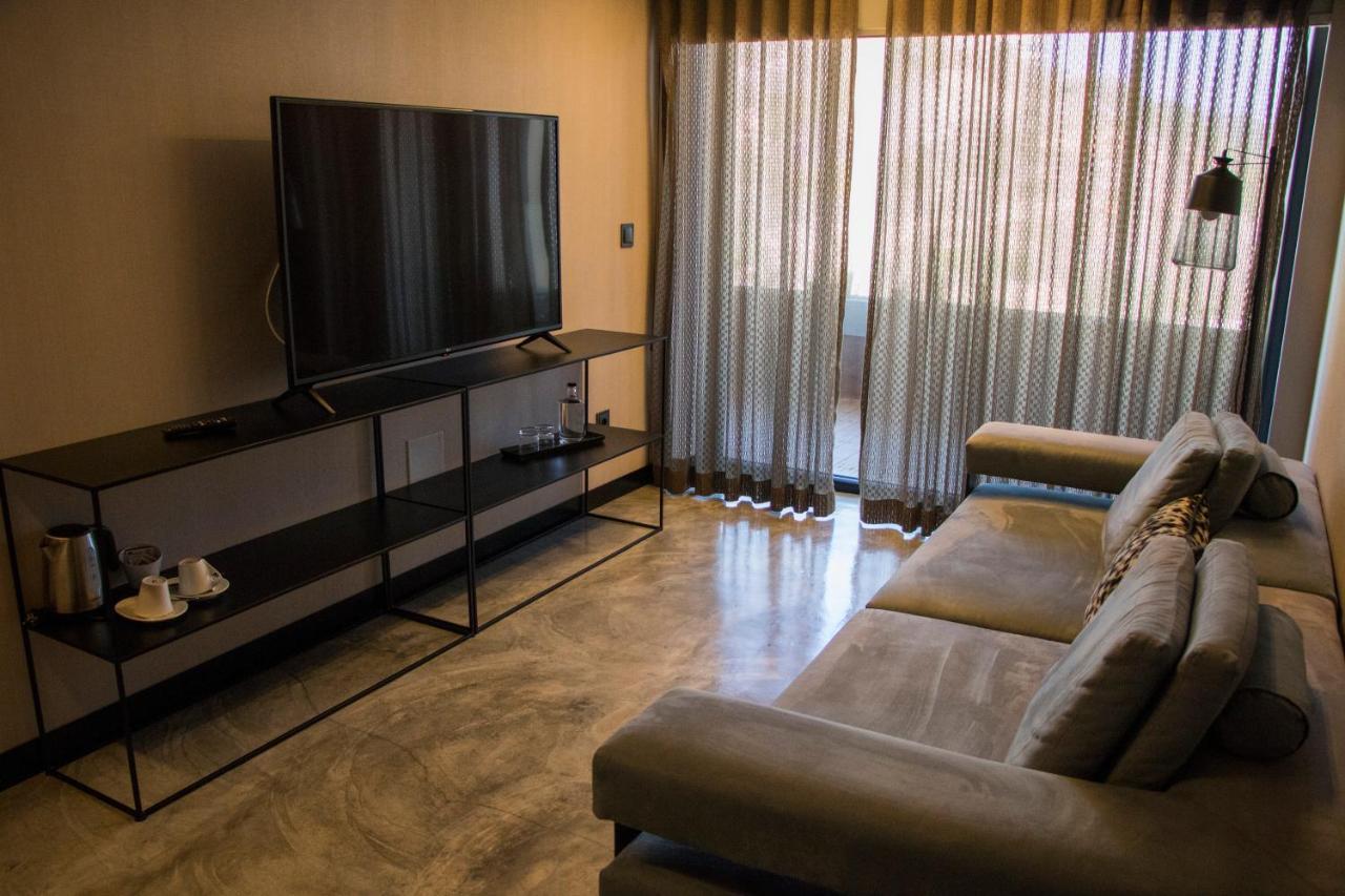 Well Hotel & Spa Масейра Екстериор снимка