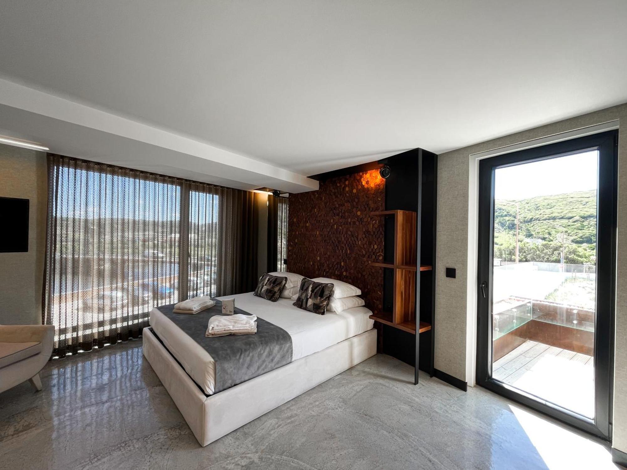 Well Hotel & Spa Масейра Екстериор снимка